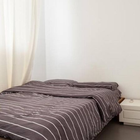 Oַ&O Group-Amazing Apt Bat-Yam 3 Min Walk To Beach بات يام المظهر الخارجي الصورة