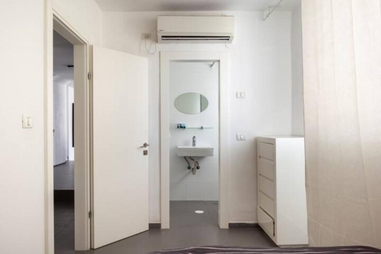 Oַ&O Group-Amazing Apt Bat-Yam 3 Min Walk To Beach بات يام المظهر الخارجي الصورة